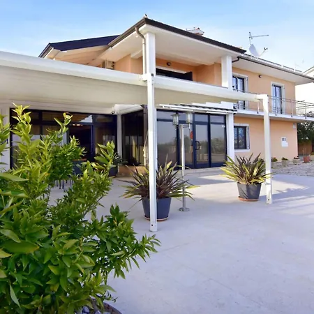 Premium With Terrace And Bbq Appartamento *
